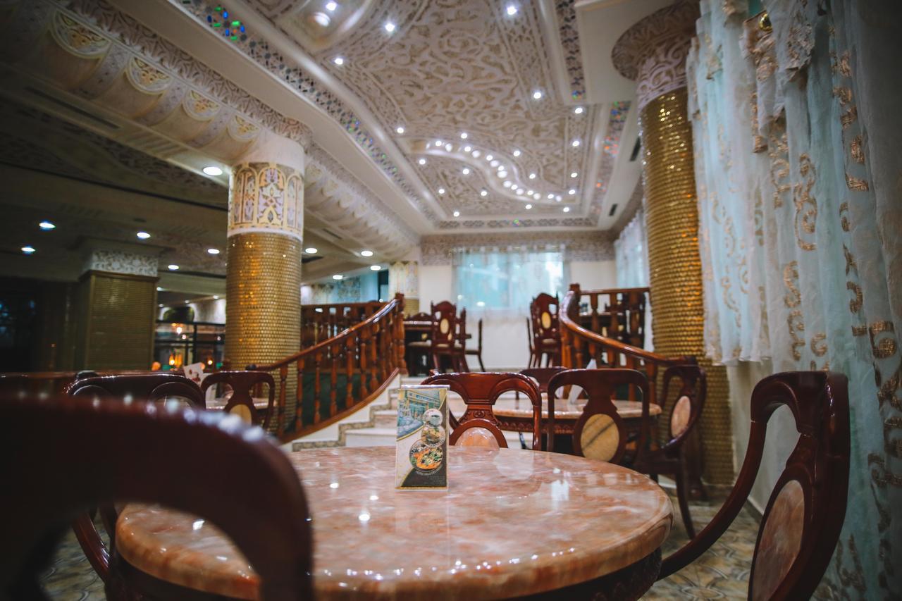 Hotel Ville Des Roses Blida Buitenkant foto