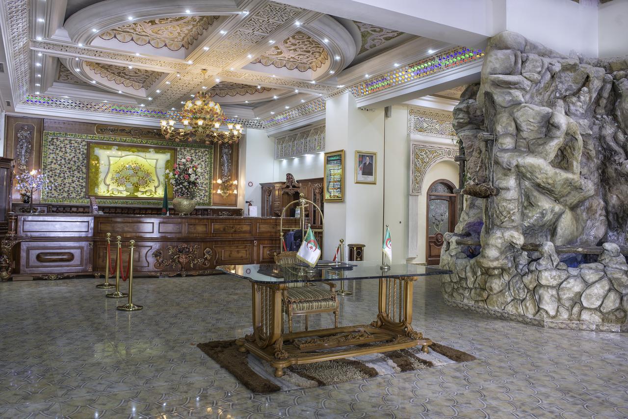 Hotel Ville Des Roses Blida Buitenkant foto